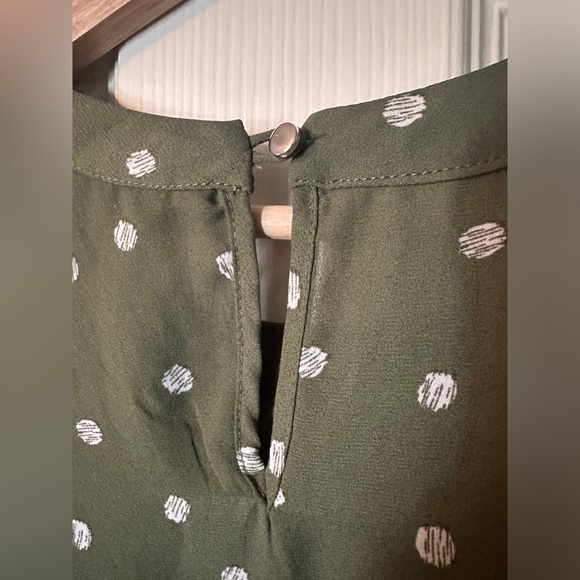 Sara Michelle polka dot top - Picture 4 of 5